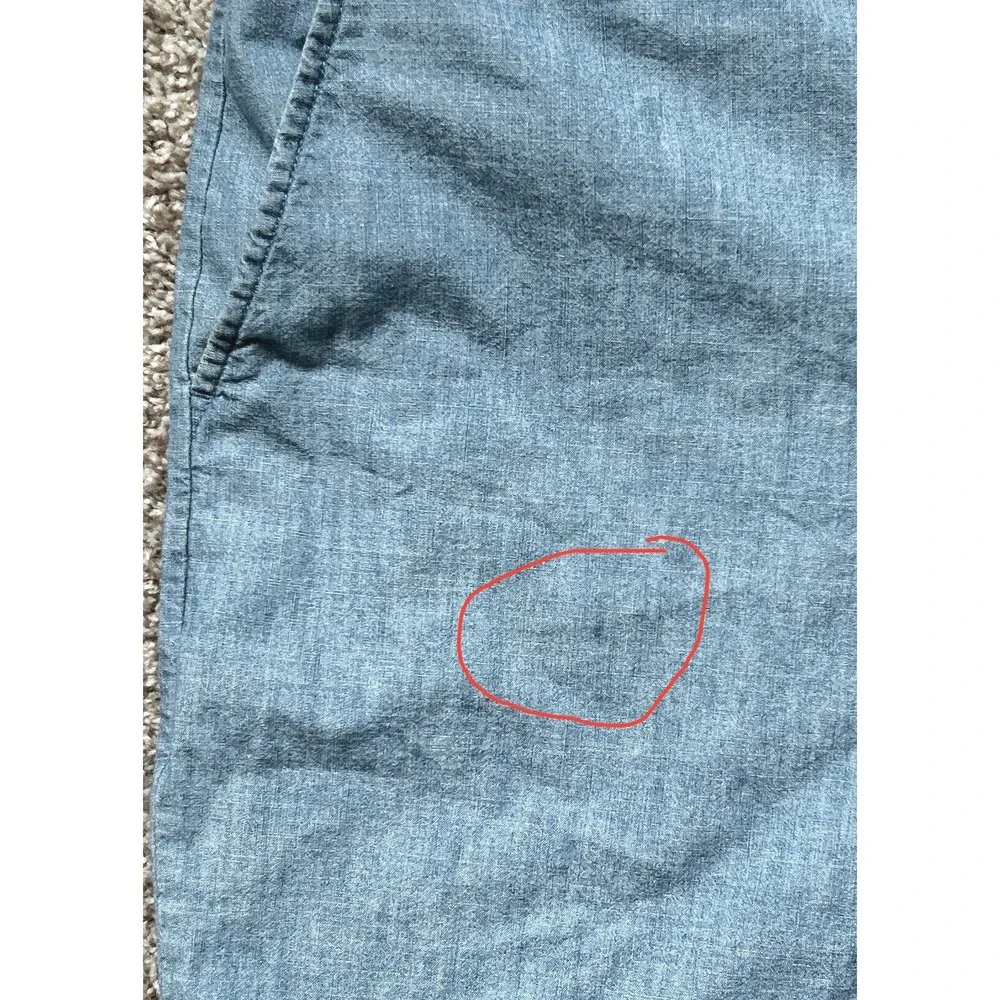 Gap Mens I Light Blue Chambray I Size 38, 8 Inch I Inseam Flat Front Shorts